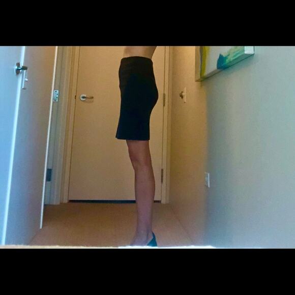 Akris Punto Jersey Mini Navy Pencil Skirt - Sz 2 - Picture 7 of 7